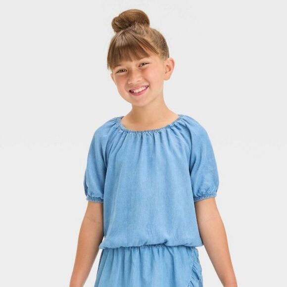 NWT Cat & Jack Size XL (14) Blue Short Sleeve Light Wash Chambray Woven Top - Picture 1 of 6